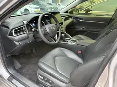2023 Toyota Camry 2.0G Luxury — фото 5