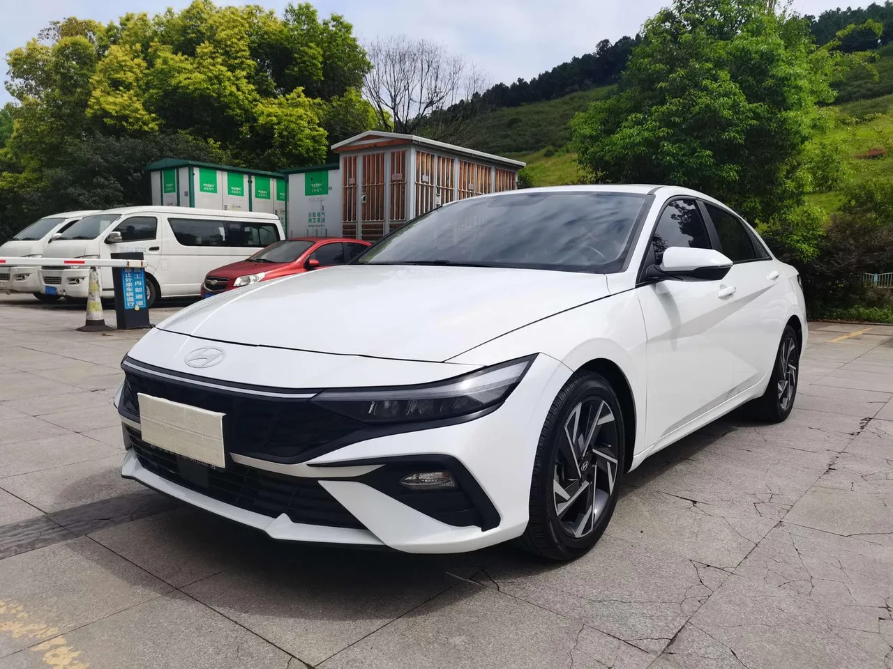 2023 Hyundai Elantra 1.5L CVT GLX Elite