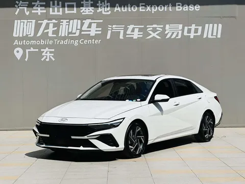 2023 Hyundai Elantra 1.5L CVT LUX Premium