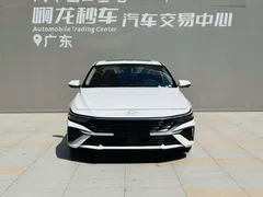 2023 Hyundai Elantra 1.5L CVT LUX Premium, белый — фото 2