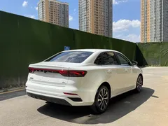 2023 Geely Emgrand 4th Gen Champion 1.5L CVT Flagship, белый — фото 15