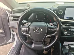 2022 Lexus ES 200 Excellence, белый — фото 7