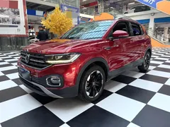 2021 Volkswagen Tacqua 1.5L AT, красный — фото 1