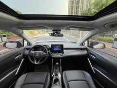 2022 Toyota Frontlander 2.0L CVT Luxury, белый — фото 6
