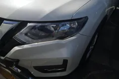 2022 Nissan X-Trail 2.0L 2WD, белый — фото 2