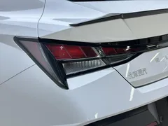 2023 Hyundai Elantra 1.5L CVT GLX Elite, белый — фото 20