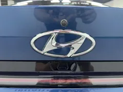 2022 Hyundai Elantra 1.5L CVT LUX Premium, синий — фото 19