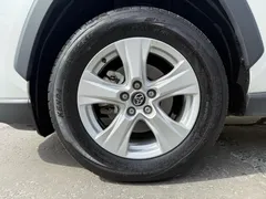 2023 Toyota RAV4 2.0L CVT 2WD, белый — фото 9