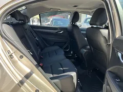 2021 Geely Emgrand UP 1.5L MT Luxury — фото 5