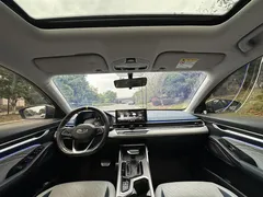 2023 Geely Emgrand 4th Gen Champion 1.5L CVT Flagship — фото 10