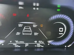 2023 Geely Emgrand 4th Gen Champion 1.5L CVT Flagship — фото 11