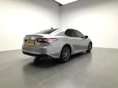 2021 Toyota Camry 2.5G Luxury — фото 7