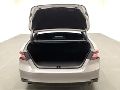 2021 Toyota Camry 2.5G Luxury — фото 15