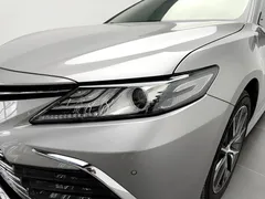 2021 Toyota Camry 2.5G Luxury — фото 19