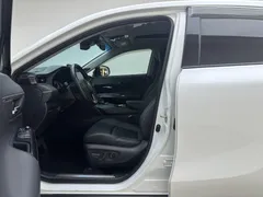 2022 Toyota Venza 2.0L CVT 2WD Premium, белый — фото 12
