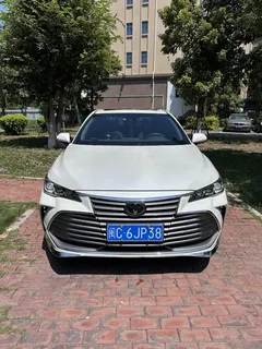 2022 Toyota Avalon 2.0L, белый — фото 2
