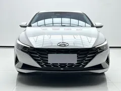 2023 Hyundai Elantra 1.5L CVT LUX Premium, белый — фото 3