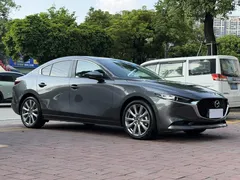 2023 Mazda Mazda3 2.0L AT — фото 3