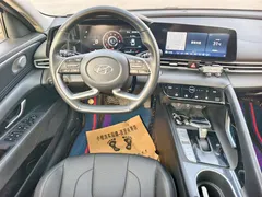 2021 Hyundai Elantra 1.5L CVT LUX Premium — фото 12
