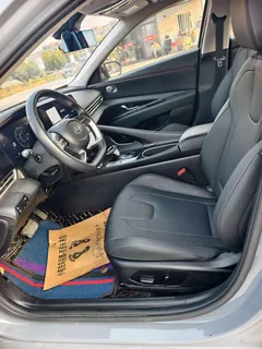 2021 Hyundai Elantra 1.5L CVT LUX Premium — фото 15