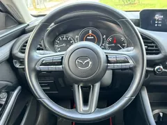 2022 Mazda Mazda3 2.0L AT, красный — фото 10