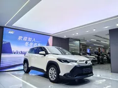 2023 Toyota Frontlander 2.0L CVT Leading, белый — фото 3
