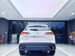 2023 Toyota Frontlander 2.0L CVT Leading, белый — фото 8