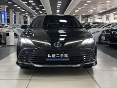 2023 Toyota Camry 2.0G Luxury, чёрный — фото 2