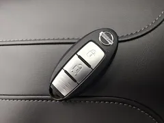 2022 Nissan X-Trail 2.0L 2WD Premium, белый — фото 18