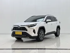 2023 Toyota RAV4 2.0L CVT 2WD Fashion Plus, белый — фото 1