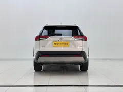 2023 Toyota RAV4 2.0L CVT 2WD Fashion Plus, белый — фото 6