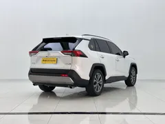 2023 Toyota RAV4 2.0L CVT 2WD Fashion Plus, белый — фото 7
