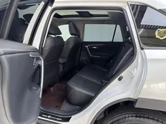 2023 Toyota RAV4 2.0L CVT 2WD Fashion Plus, белый — фото 13