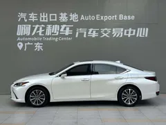 2022 Lexus ES 200 Excellence, белый — фото 3