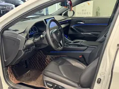 2022 Toyota Avalon 2.0L XLE Premium, белый — фото 4