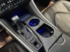 2022 Toyota Avalon 2.0L XLE Premium, белый — фото 10
