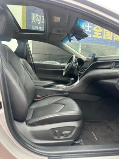 2021 Toyota Camry 2.0G Luxury — фото 6