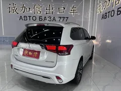 2021 Mitsubishi Outlander 2.0L 2WD 5 Seats, белый — фото 4