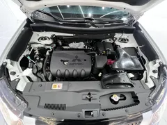 2021 Mitsubishi Outlander 2.0L 2WD 5 Seats, белый — фото 18