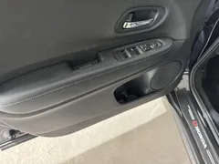 2022 Honda Vezel 1.5L CVT Pioneer, чёрный — фото 7