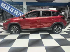 2022 Toyota Yaris L Zhixuan X 1.5L CVT Luxury Plus, красный — фото 4