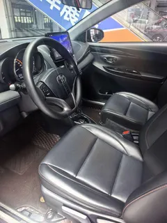 2022 Toyota Yaris L Zhixuan X 1.5L CVT Luxury Plus, красный — фото 6