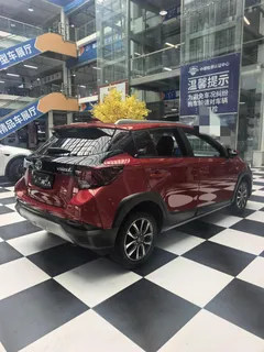 2022 Toyota Yaris L Zhixuan X 1.5L CVT Luxury Plus, красный — фото 15