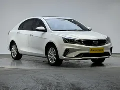2021 Geely Emgrand UP 1.5L CVT Luxury, белый — фото 3