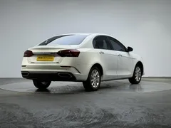 2021 Geely Emgrand UP 1.5L CVT Luxury, белый — фото 7