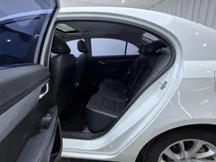 2021 Geely Emgrand UP 1.5L CVT Luxury, белый — фото 13