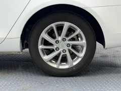 2021 Geely Emgrand UP 1.5L CVT Luxury, белый — фото 16