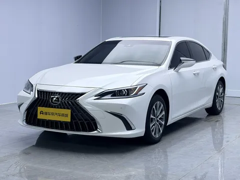 2022 Lexus ES 200 Excellence