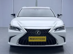 2022 Lexus ES 200 Excellence, белый — фото 2