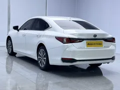 2022 Lexus ES 200 Excellence, белый — фото 5